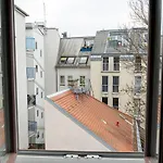 Free Garage, U4&U6 5Min, 33M2