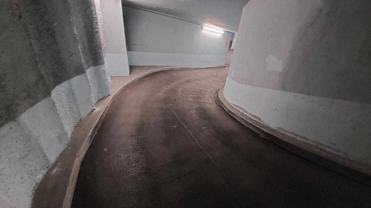 Free Garage, U4&u6 5min, 33m2 *