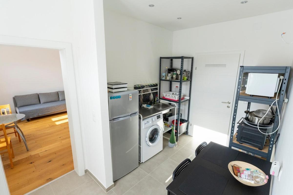 Free Garage, U4&u6 5min, 33m2 Apartment